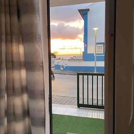 Waters House アパート *