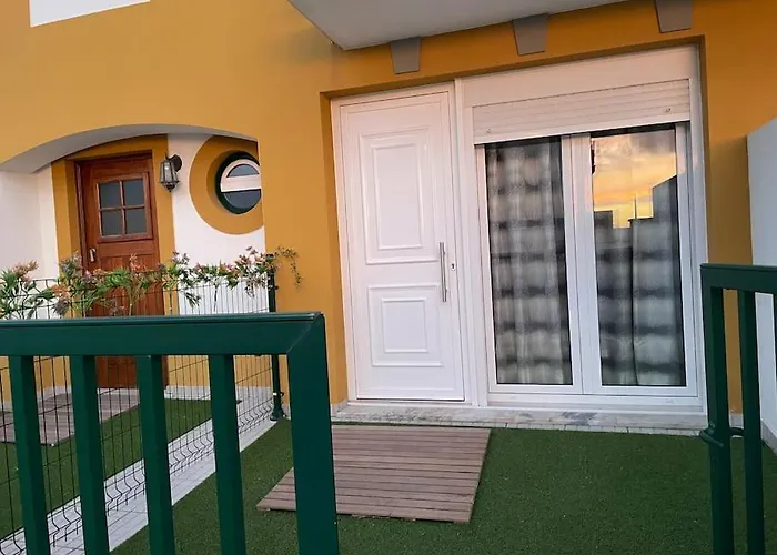 Апартаменты Waters House Пениши